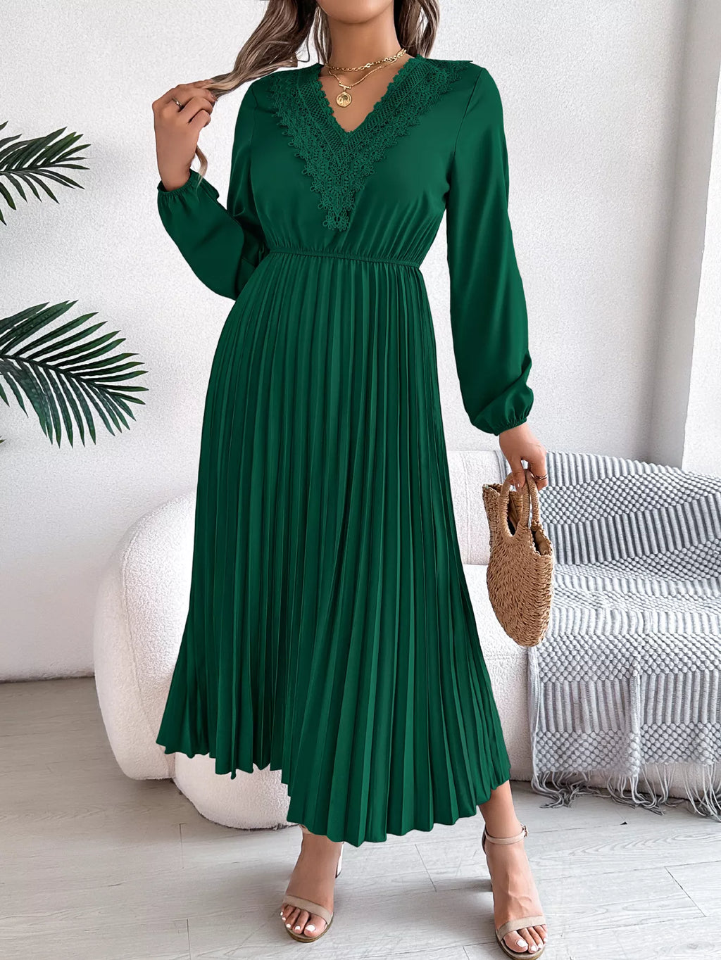 Lace Detail V-Neck Pleated Dress