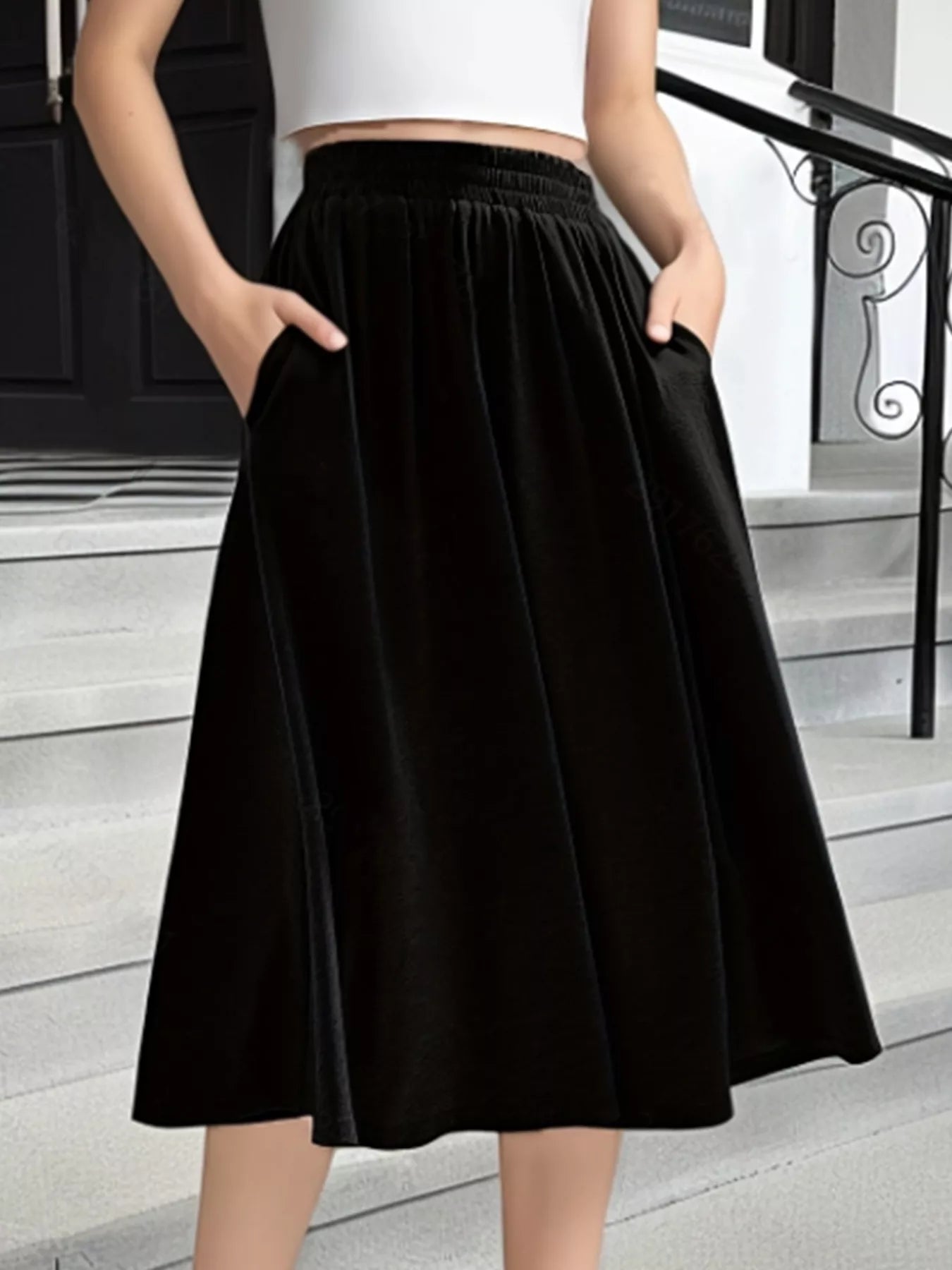 Elastic Waist A-Line Skirt with Pockets