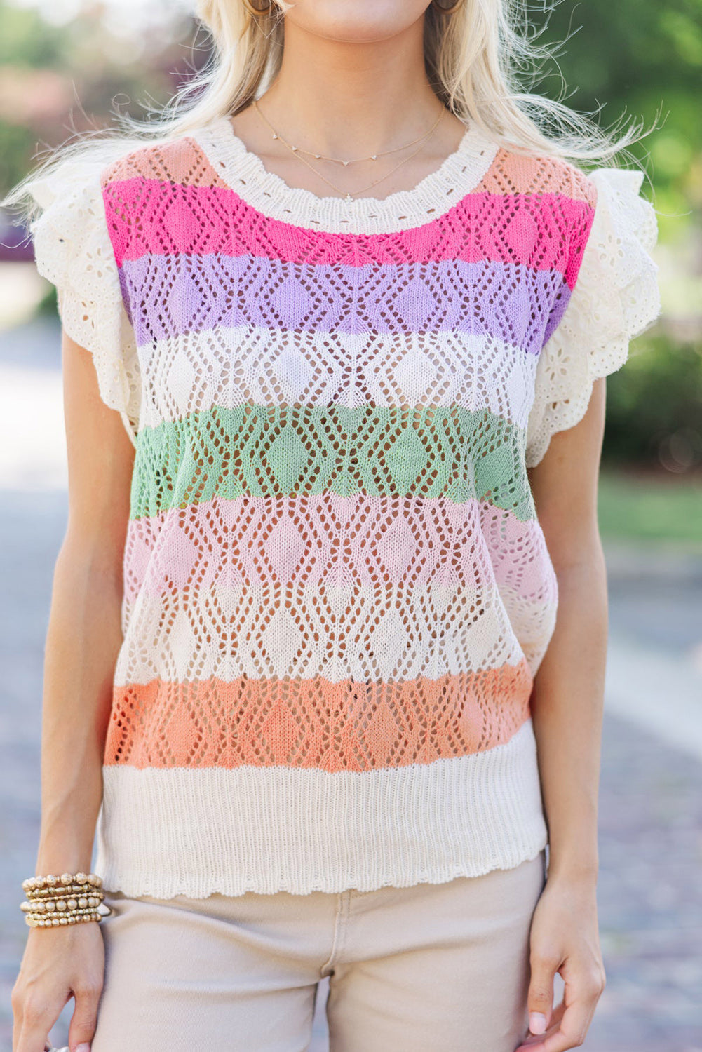 Rose Colorblock Hollowed Scallop Edge Knit Top