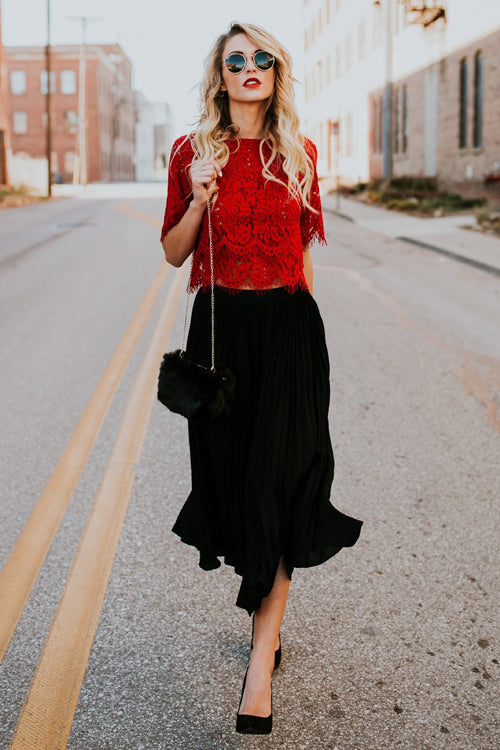 Round Neck Lace Short Sleeve Top - 3 Colors