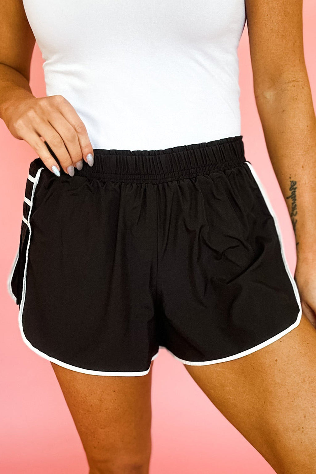 Contrast Trim Pleated Casual Active Shorts