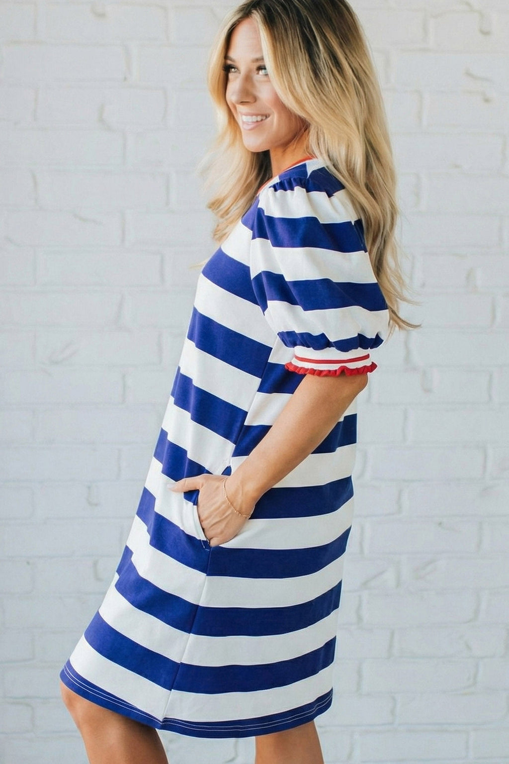 Red Stripe Contrast Trim Round Neck Short Puff Sleeve Shift Dress