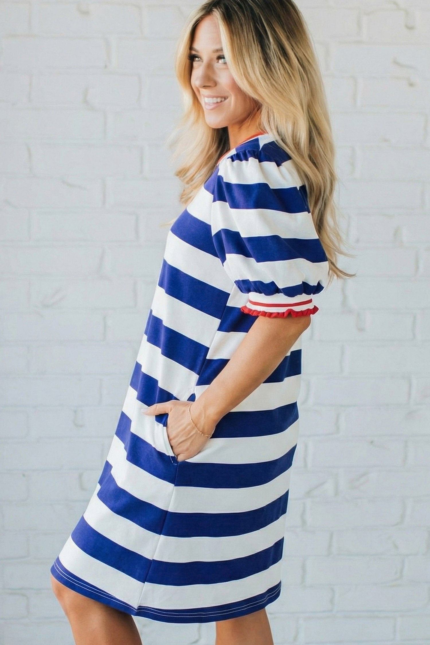 Red Stripe Contrast Trim Round Neck Short Puff Sleeve Shift Dress