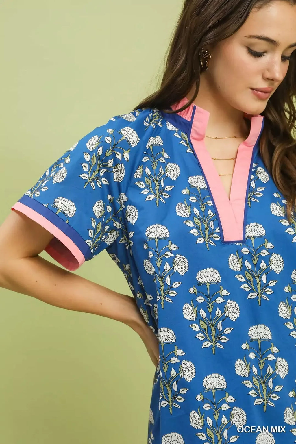 Printed Split Neck Short Sleeve Shift Dress
