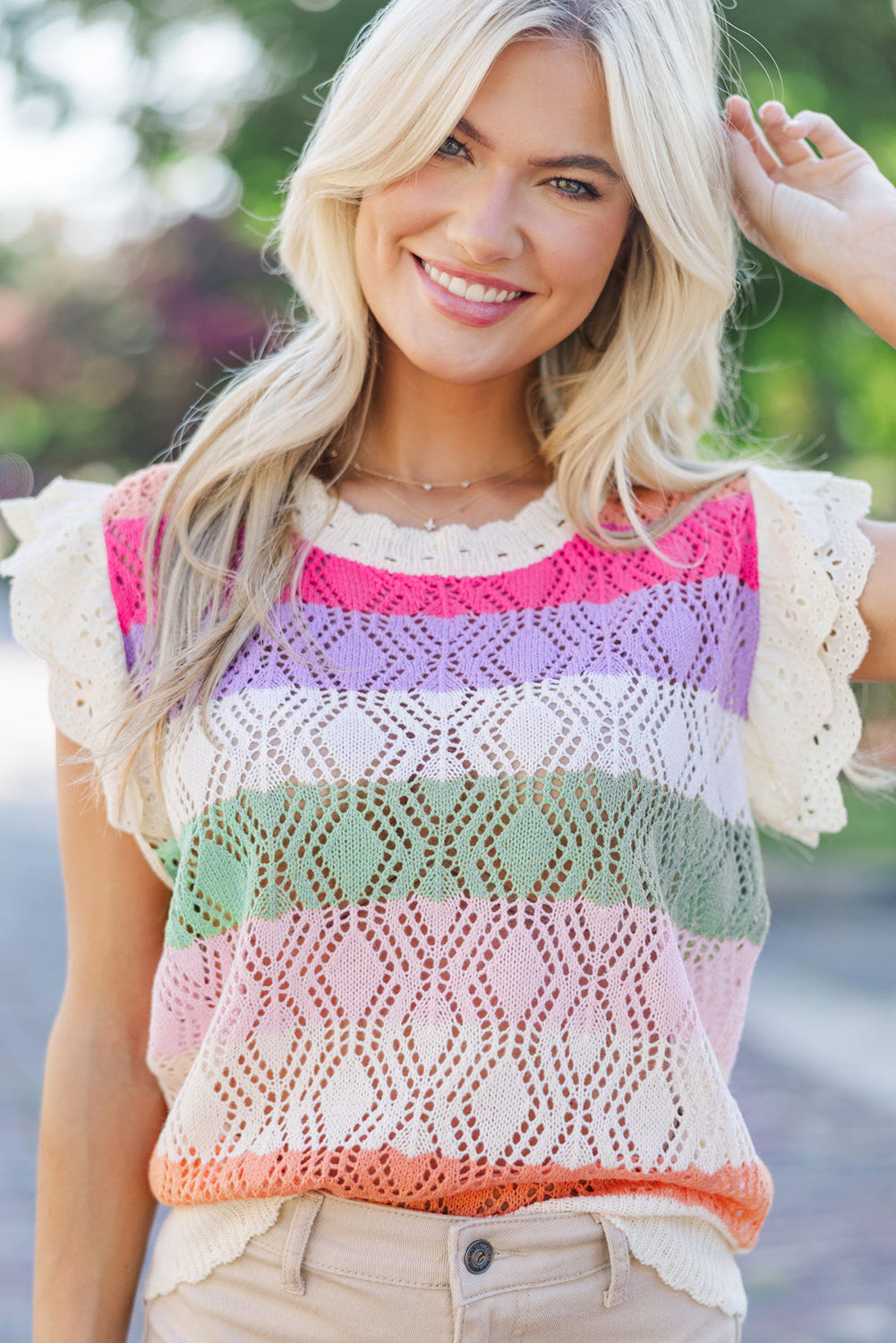 Rose Colorblock Hollowed Scallop Edge Knit Top
