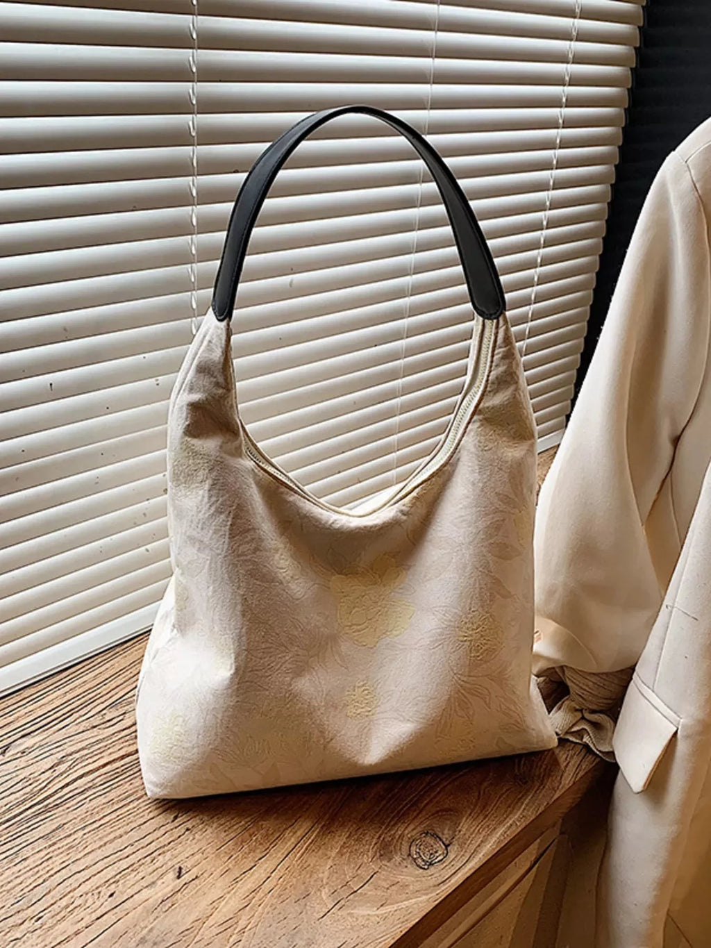 Floral Pattern Hobo Shoulder Bag