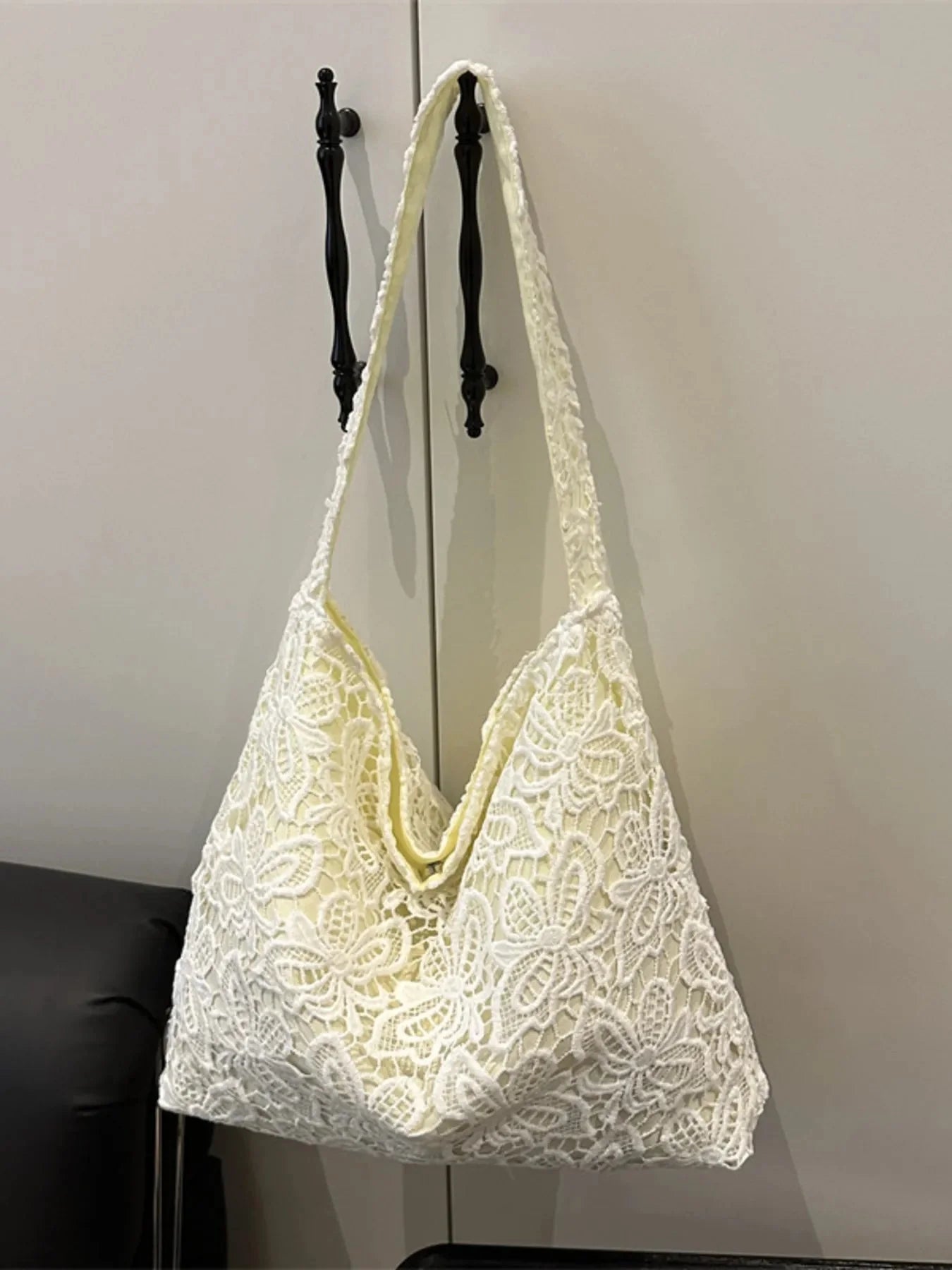 Lace Pattern Shoulder Bag