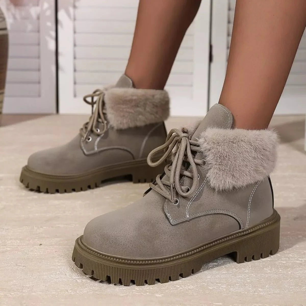 Lace Up Round Toe Block Heels Boots