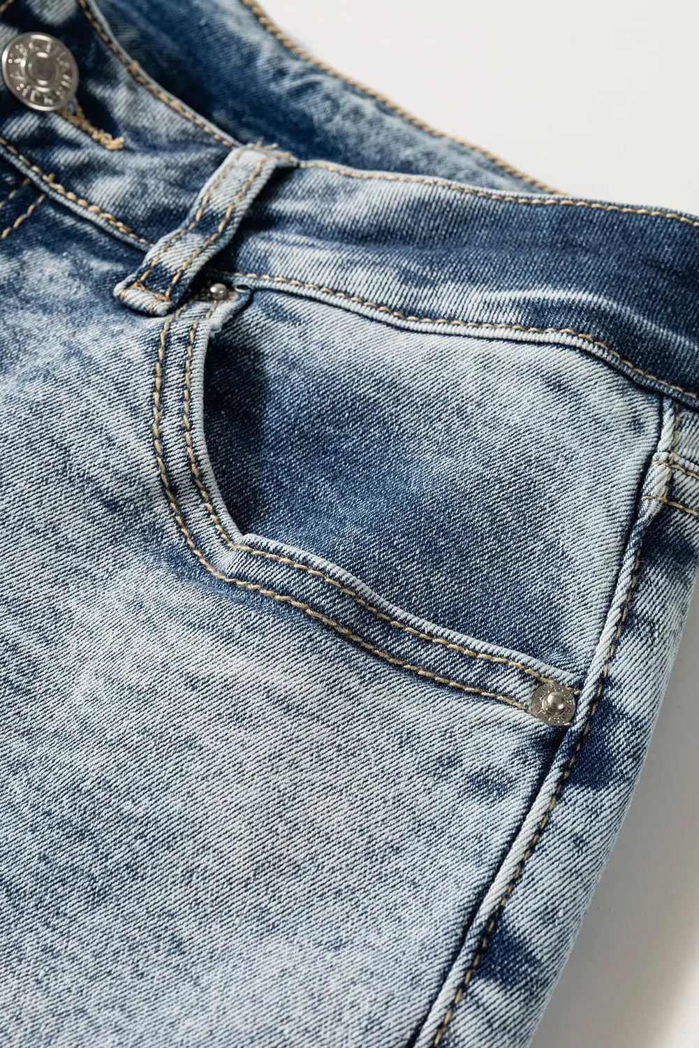 Myosotis High Rise Button Zip Washed Jeans