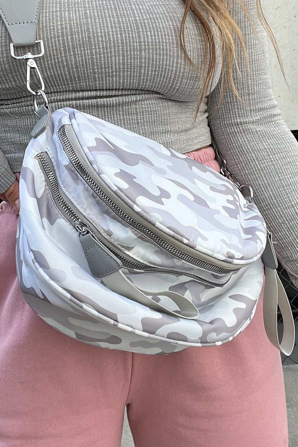 Medium Grey Abstract Camo Print Gold Chain Crossbody Bag