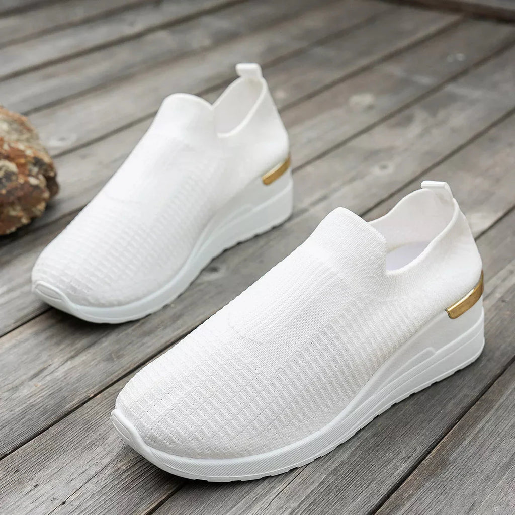 Mesh Round Toe Wedge Athletic
