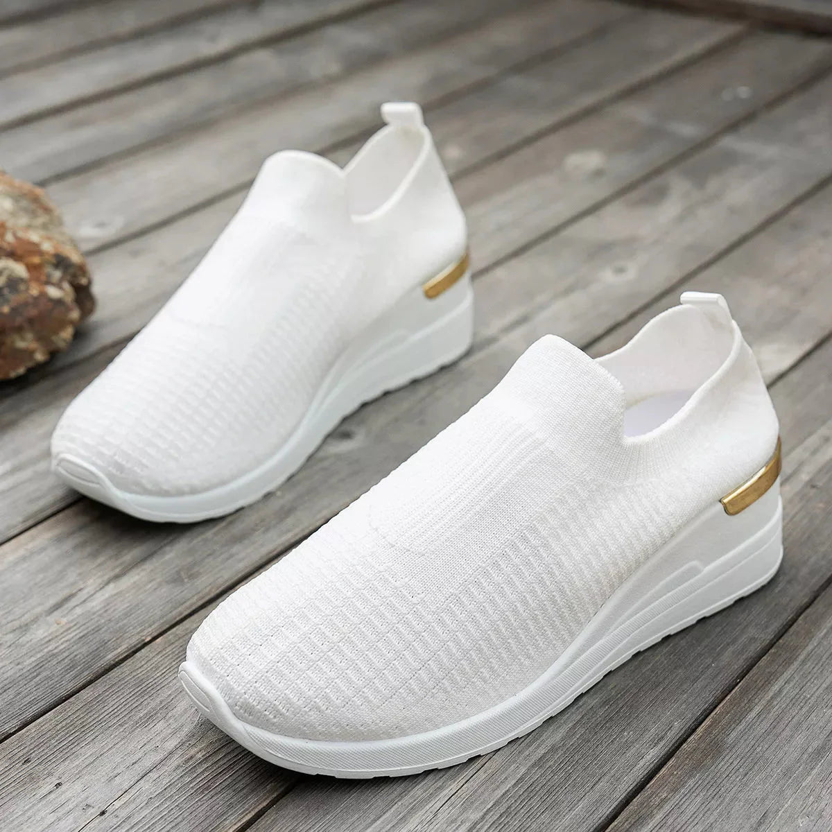 Mesh Round Toe Wedge Athletic